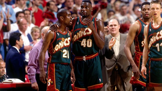 sports-basketball-Seattle-NBA-audience-Seattle-Supersonics-Shawn-Kemp-Gary-Payton-cheering-basketball-moves-244486